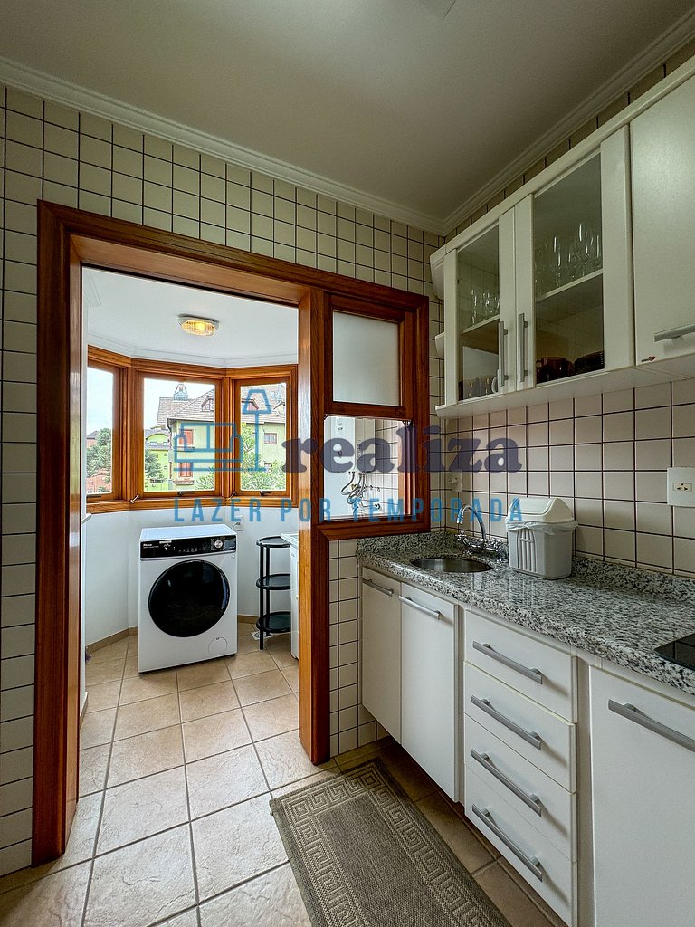 Apartamento no Centro de Gramado - Avenida principal
