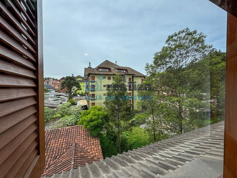 Apartamento no Centro de Gramado - Avenida principal