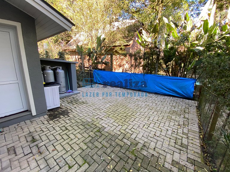 Casa completa em bairro Nobre
