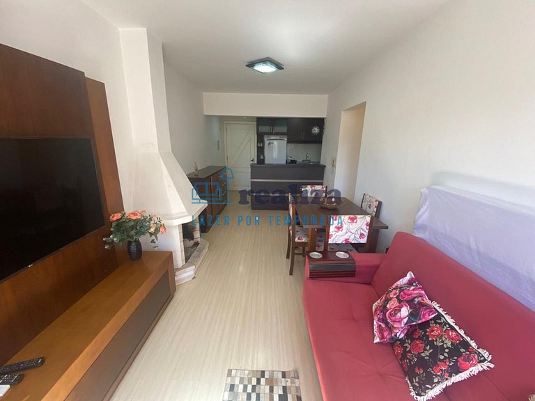 Apartamento a uma quadra da Praça Principal