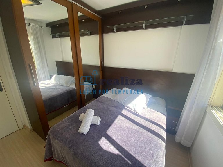 Apartamento a uma quadra da Praça Principal