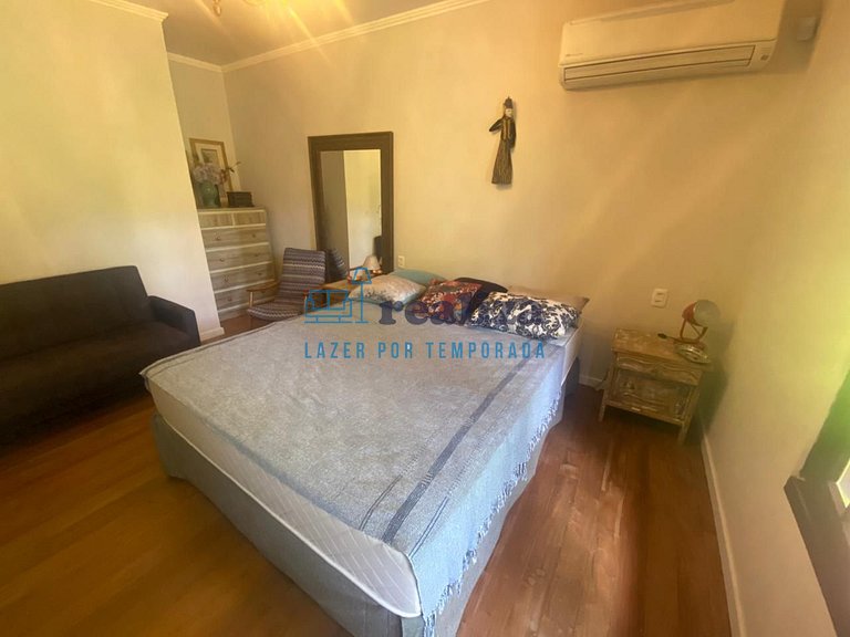 Linda casa com pátio amplo para 8 pessoas