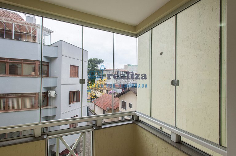 Para 5 pessoas com ótima localização -Correa Pinto